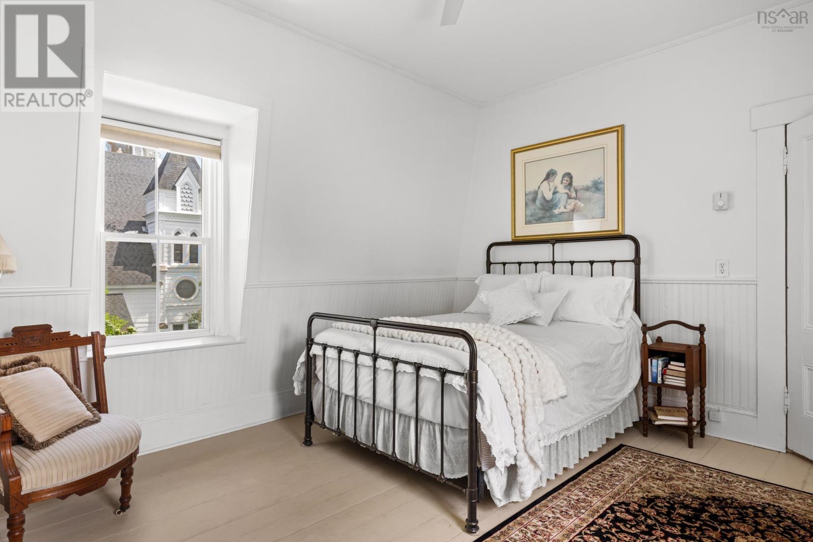 51 Fox Street, Lunenburg, Nova Scotia  B0J 2C0 - Photo 37 - 202618261