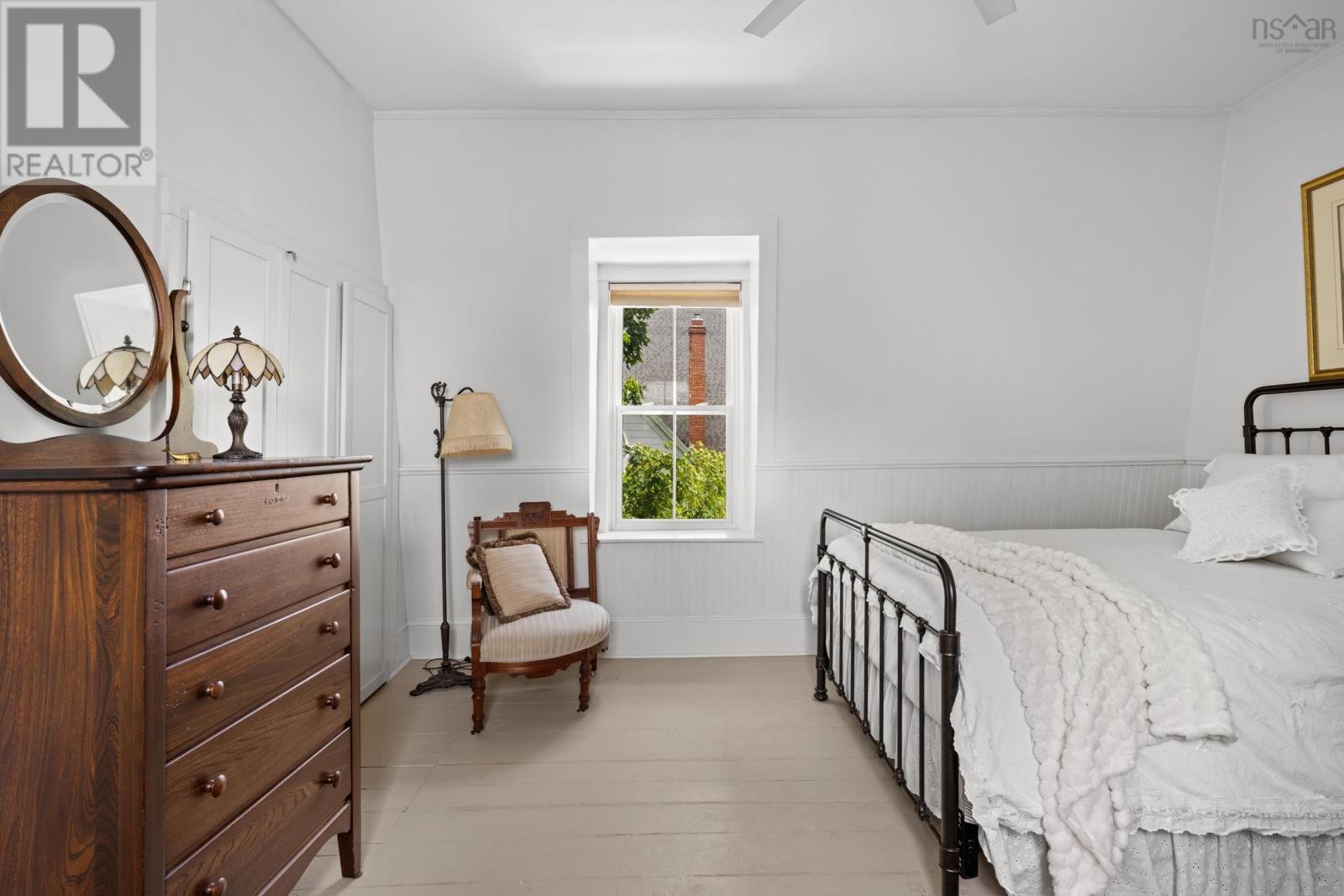 51 Fox Street, Lunenburg, Nova Scotia  B0J 2C0 - Photo 39 - 202618261