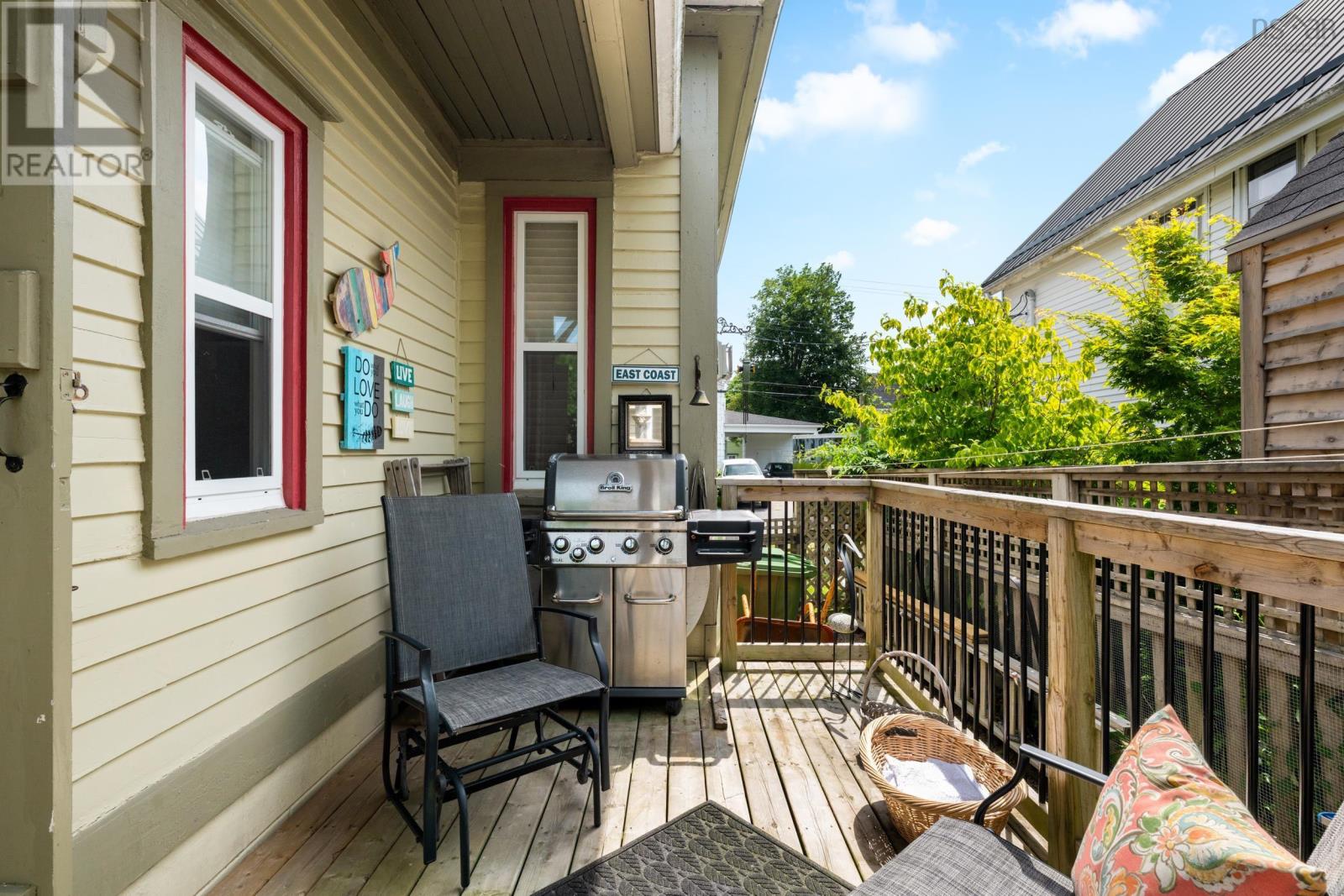 51 Fox Street, Lunenburg, Nova Scotia  B0J 2C0 - Photo 46 - 202618261