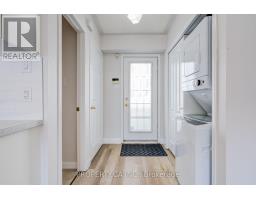 110 LITTLEWOOD DRIVE, Oakville, Ontario