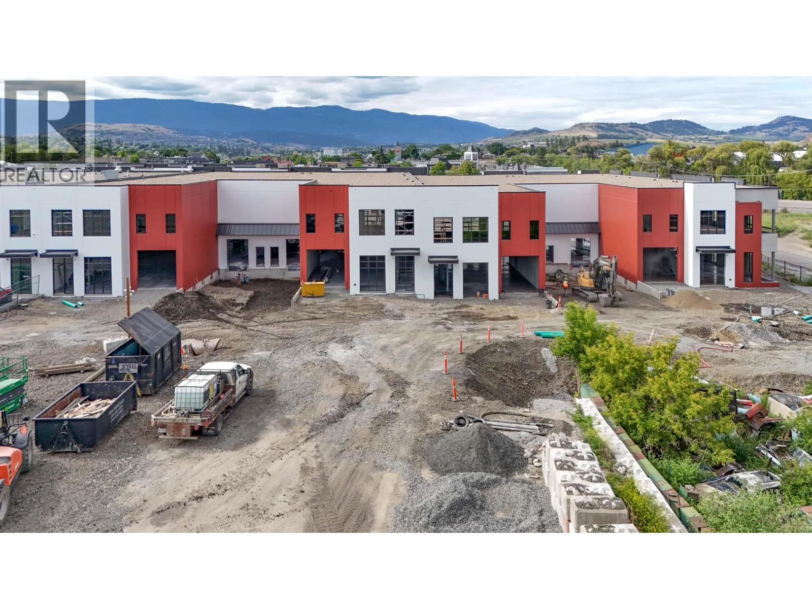 4605 34th Street Unit# 5 & 6, Vernon, British Columbia  V1T 5Y8 - Photo 3 - 10387548