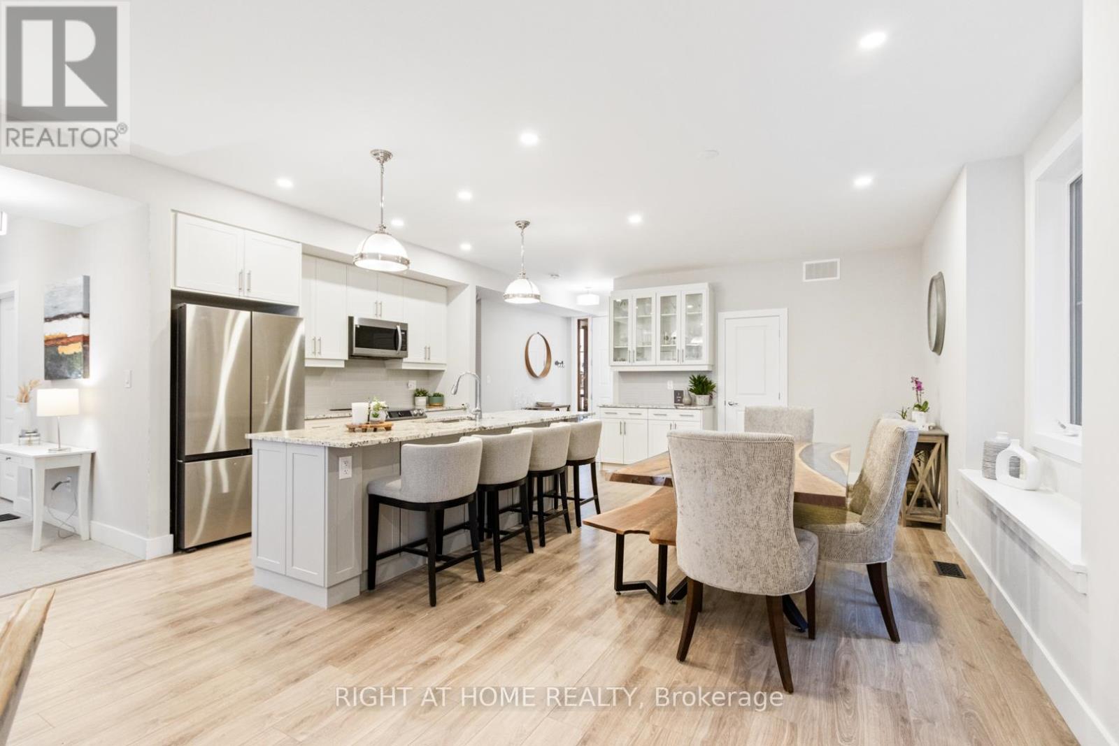 157 Courtland Street, Blue Mountains, Ontario  L9Y 5L7 - Photo 6 - X13574506