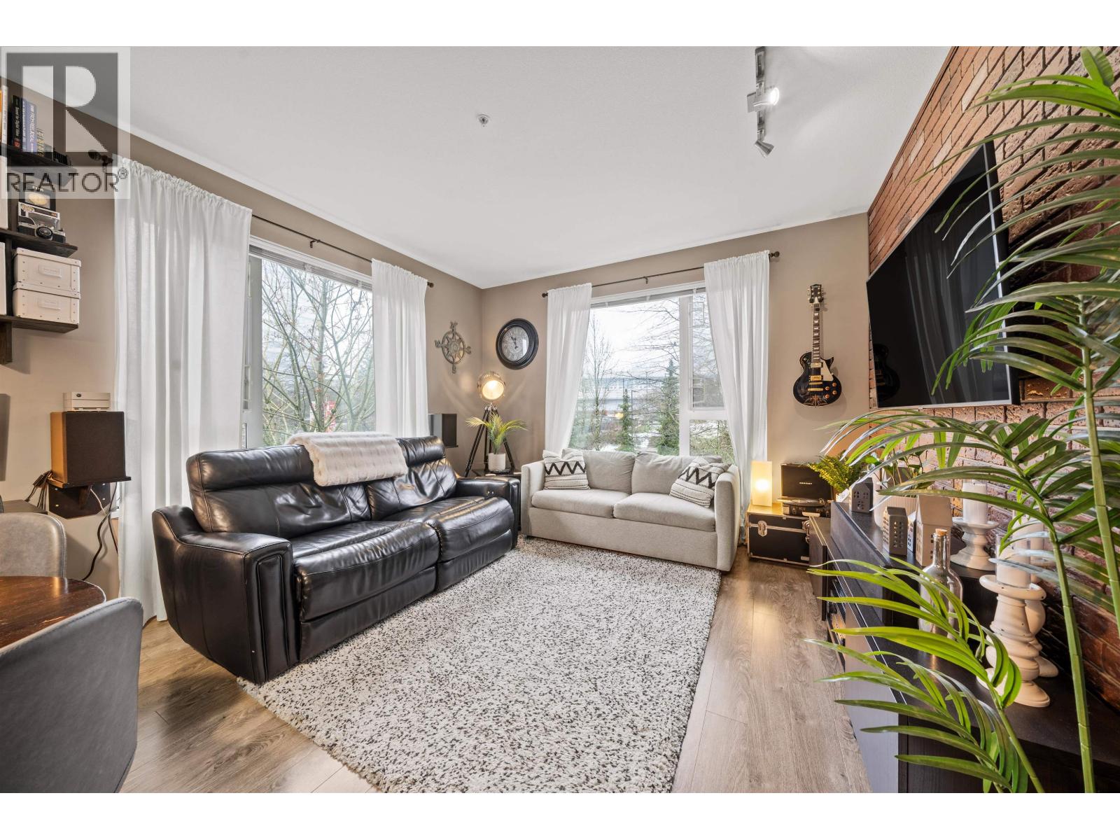 516 9250 University High Street, Burnaby, British Columbia  V5A 0B3 - Photo 2 - R3126794
