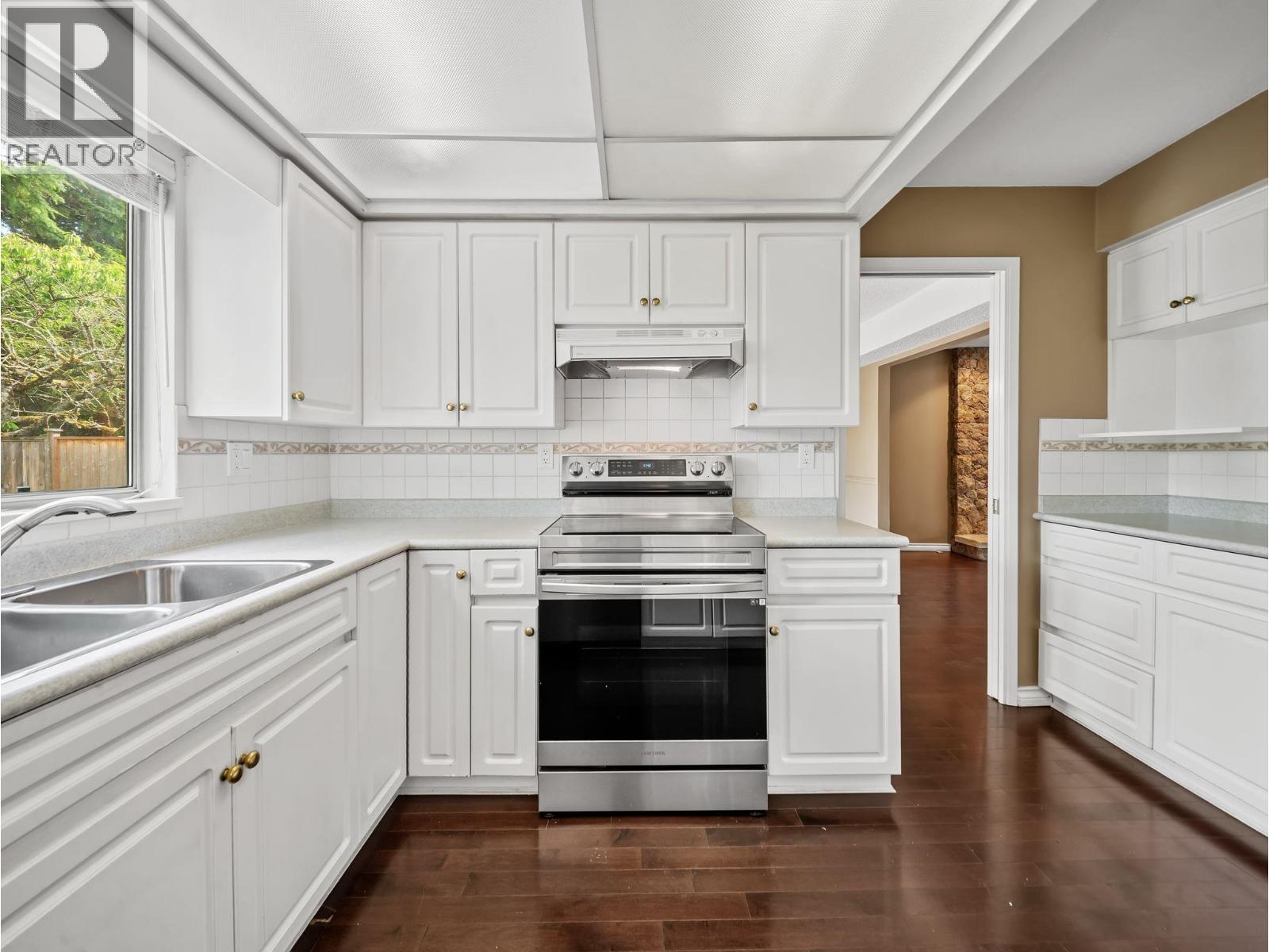 4237 Candlewood Drive, Richmond, British Columbia  V7C 4V9 - Photo 11 - R3152399