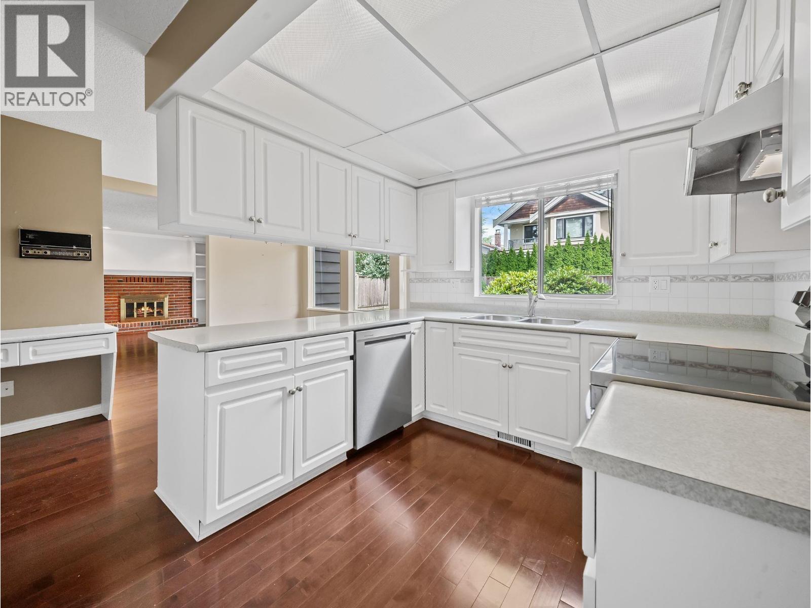 4237 Candlewood Drive, Richmond, British Columbia  V7C 4V9 - Photo 10 - R3152399