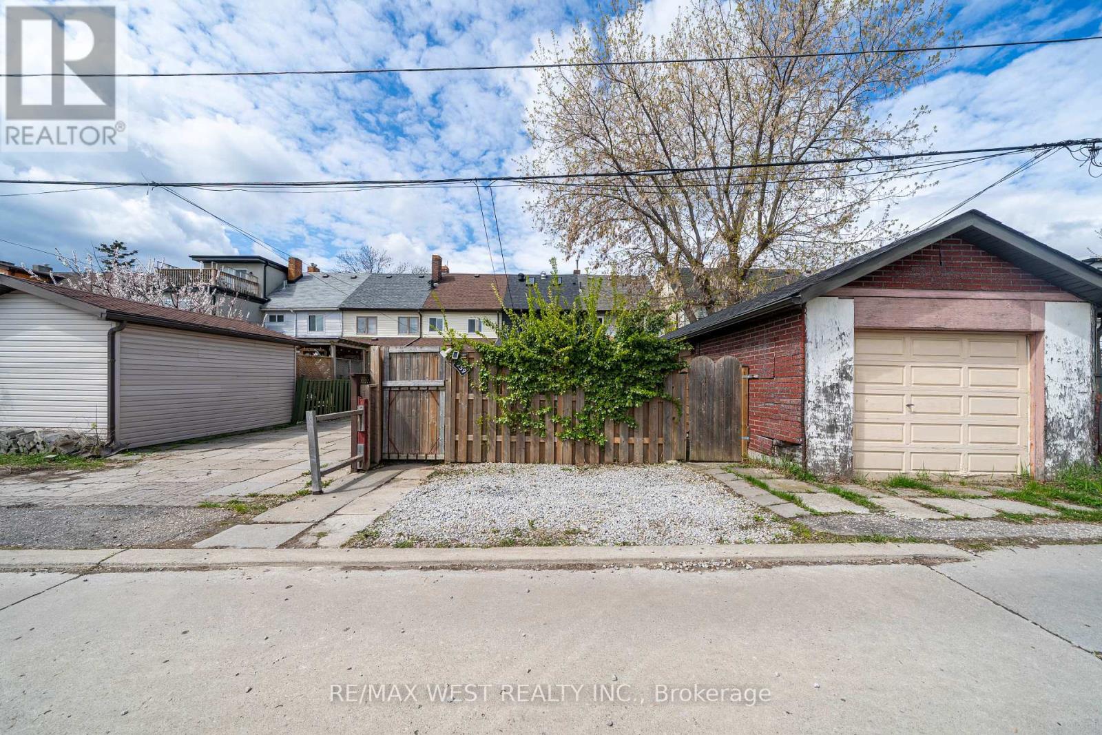 259 Sixth Street, Toronto, Ontario M8V 3A8 - Photo 23 - W13485998