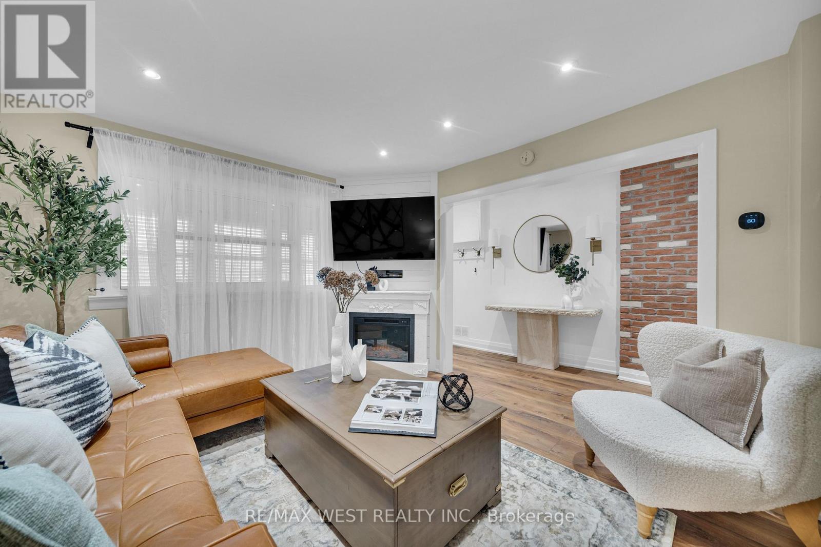 259 Sixth Street, Toronto, Ontario M8V 3A8 - Photo 6 - W13485998