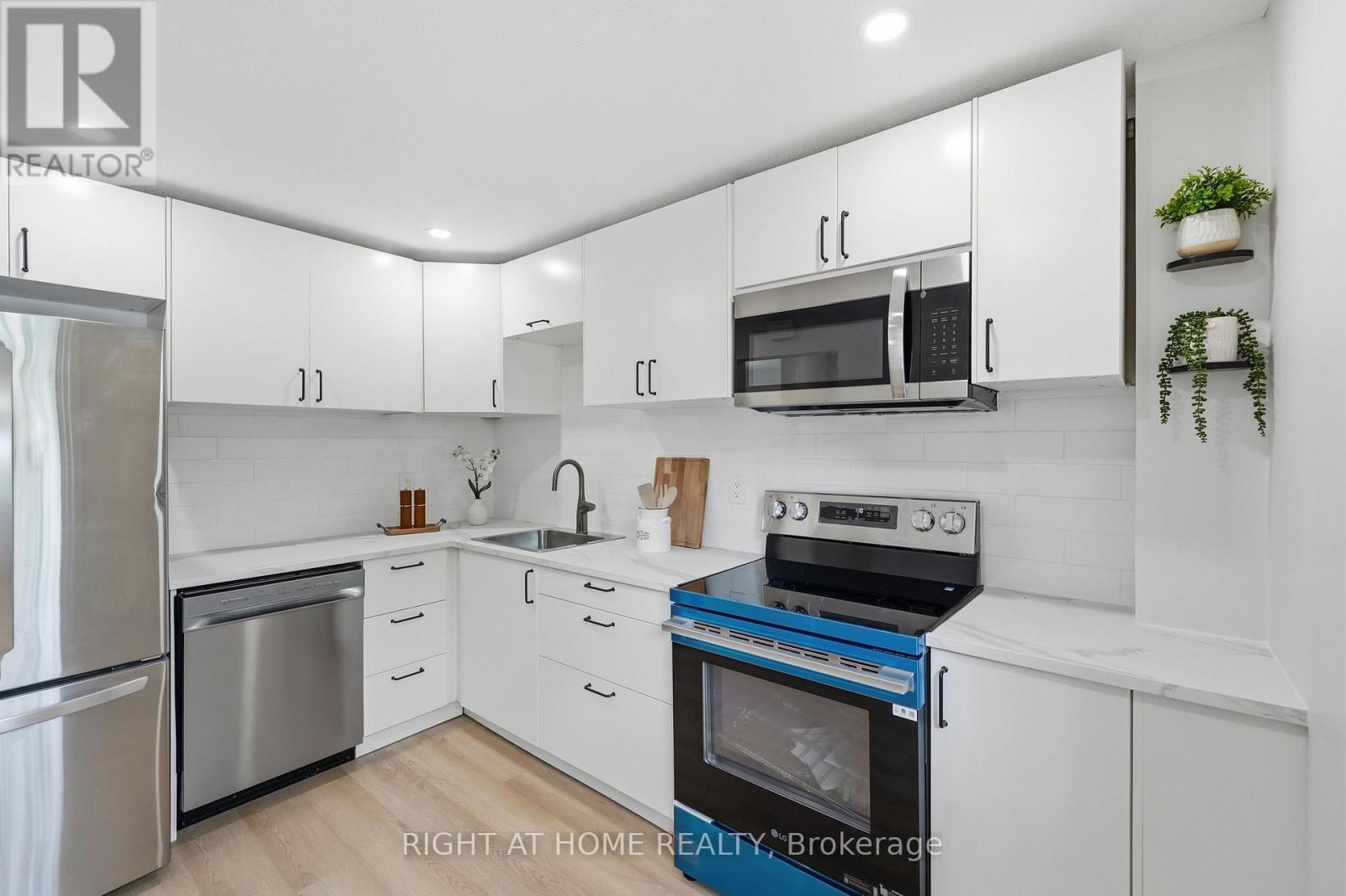 3 - 7874 Jeanne D'arc Boulevard, Ottawa, Ontario  K1C 2E9 - Photo 3 - X13541844