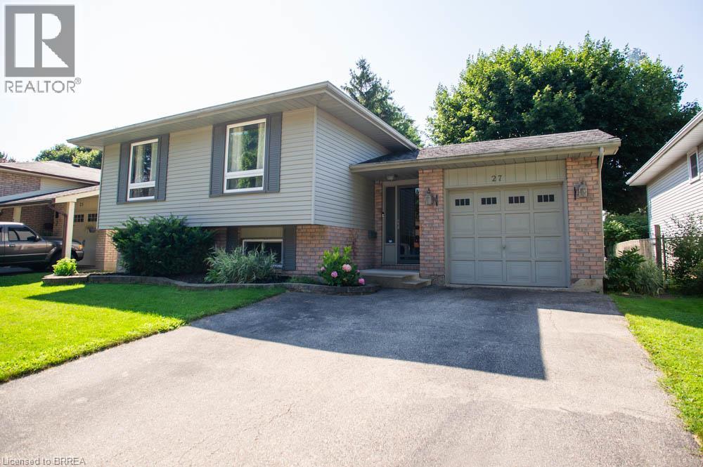 27 Myrtleville Drive, Brantford, Ontario  N3V 1B9 - Photo 5 - 40852680