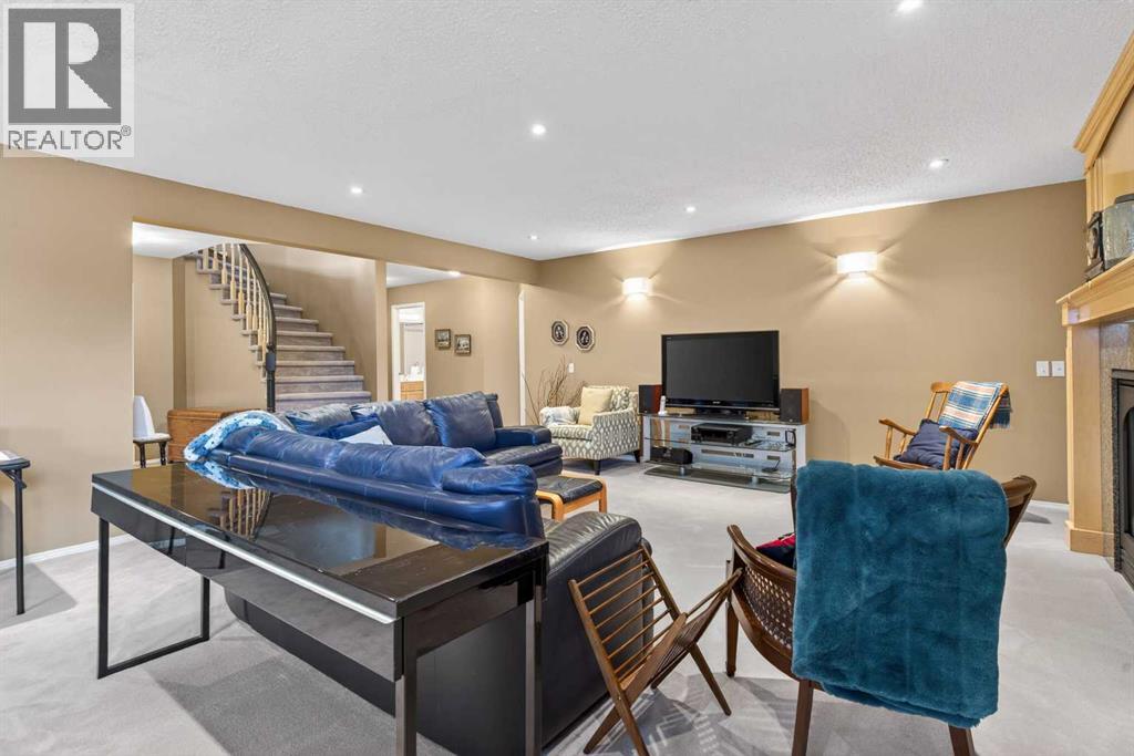 15 Hampstead Rise NW, Calgary, Alberta  T3A 6B4 - Photo 34 - A2321927