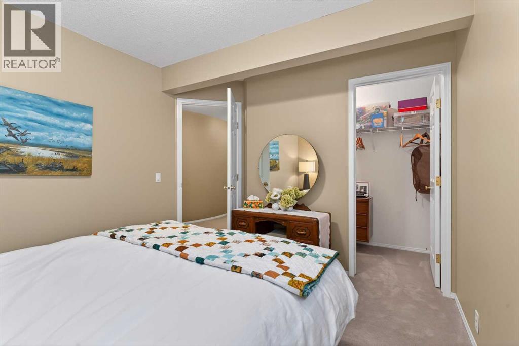 15 Hampstead Rise NW, Calgary, Alberta  T3A 6B4 - Photo 39 - A2321927