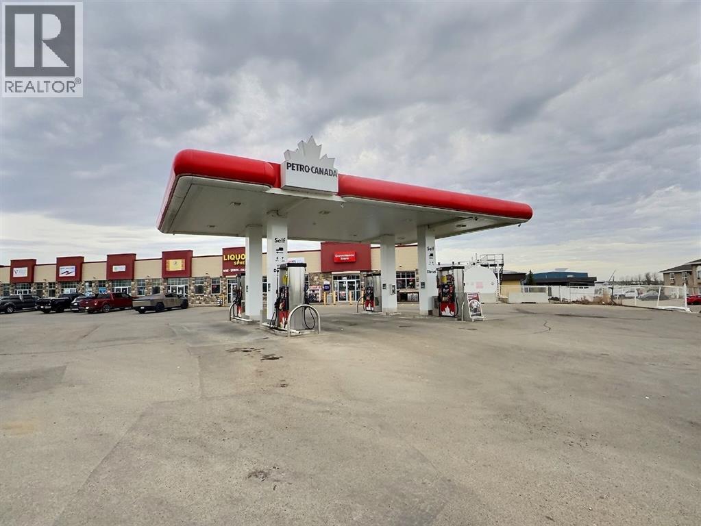 100, 6701 53 Highway, Ponoka, Alberta  T4J 1K3 - Photo 3 - A2311788