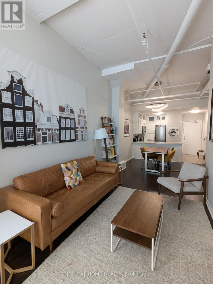 Ph1206 - 393 King Street W, Toronto, Ontario  M5V 1K1 - Photo 2 - C13637428