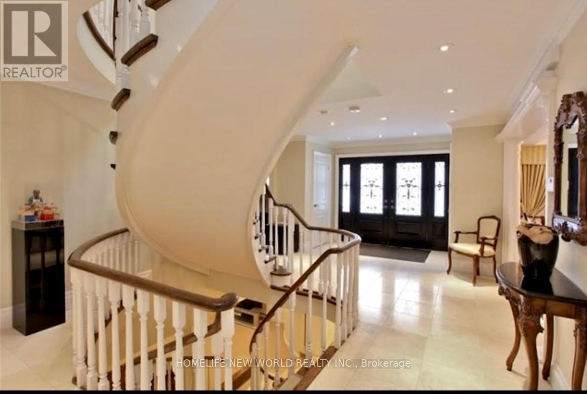 5 Junewood Crescent, Toronto, Ontario  M2L 2C3 - Photo 3 - C13637450