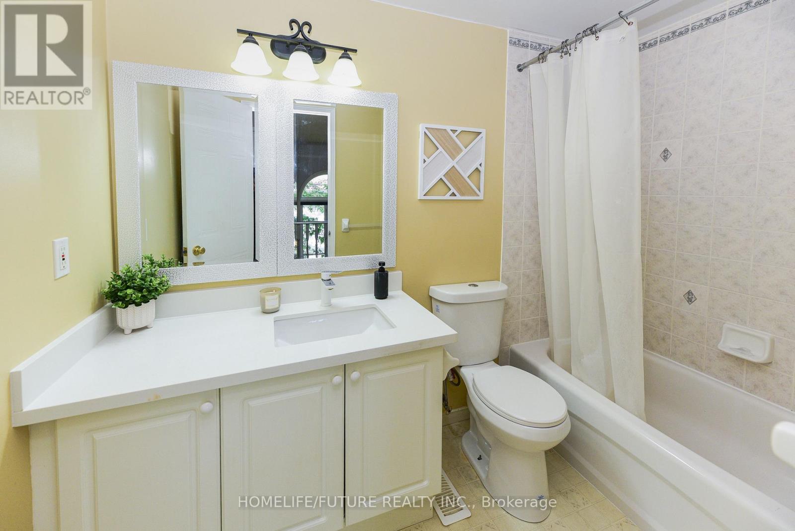 1404 Trowbridge Drive, Oshawa, Ontario  L1G 7R7 - Photo 14 - E13637430