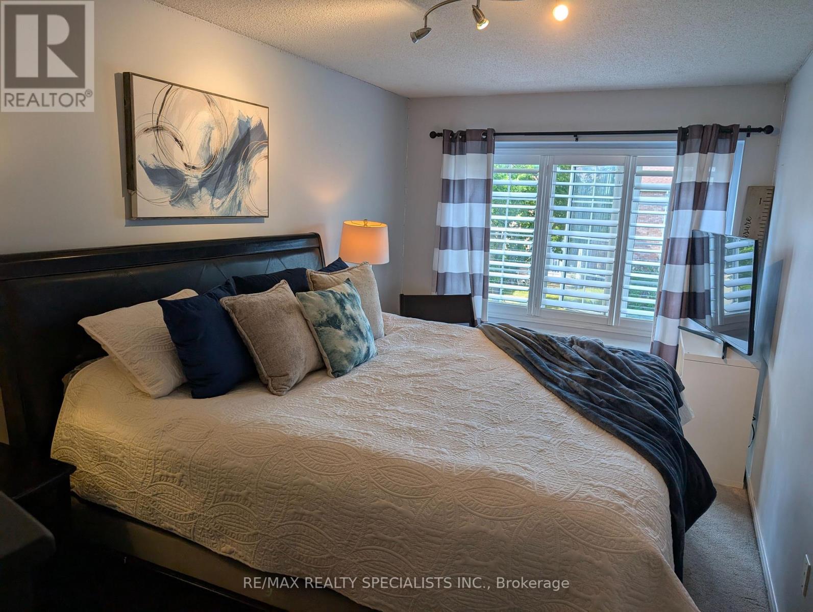 20 Thorp Crescent, Ajax, Ontario L1T 0G9 - Photo 17 - E13637440