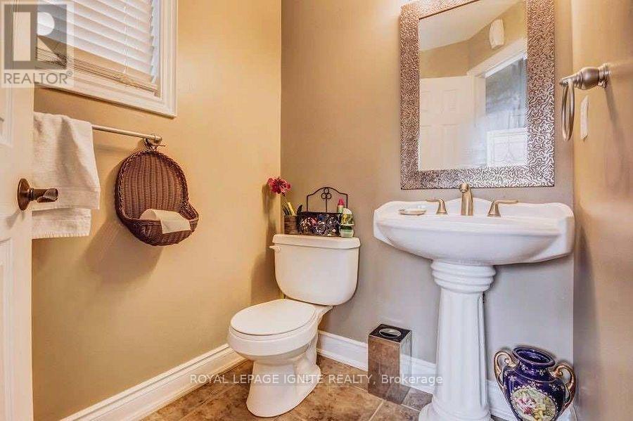 Main - 1584 Quail Run Drive, Oshawa, Ontario  L1K 0E1 - Photo 3 - E13637452