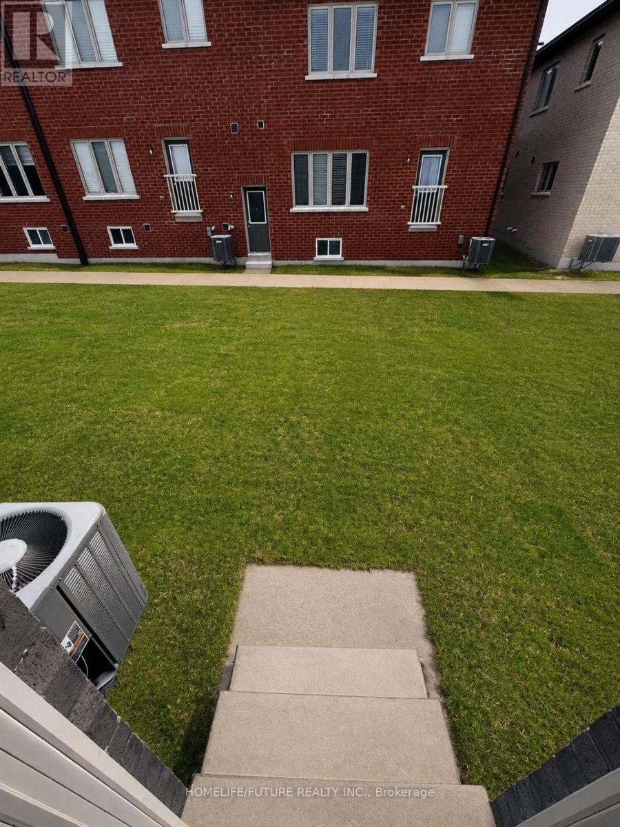 1110 Cameo Street, Pickering, Ontario  L1X 0L7 - Photo 11 - E13637454