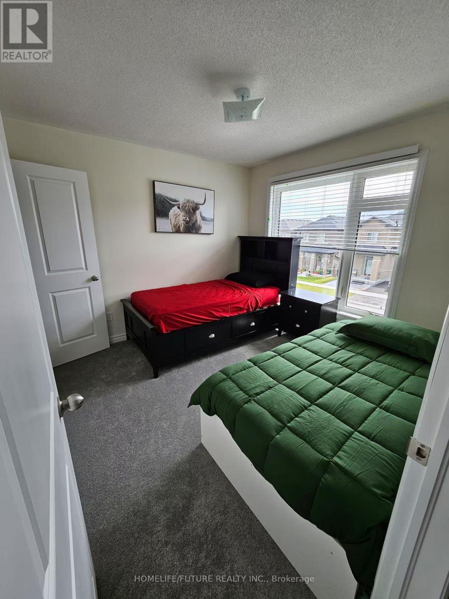 1110 Cameo Street, Pickering, Ontario  L1X 0L7 - Photo 3 - E13637454