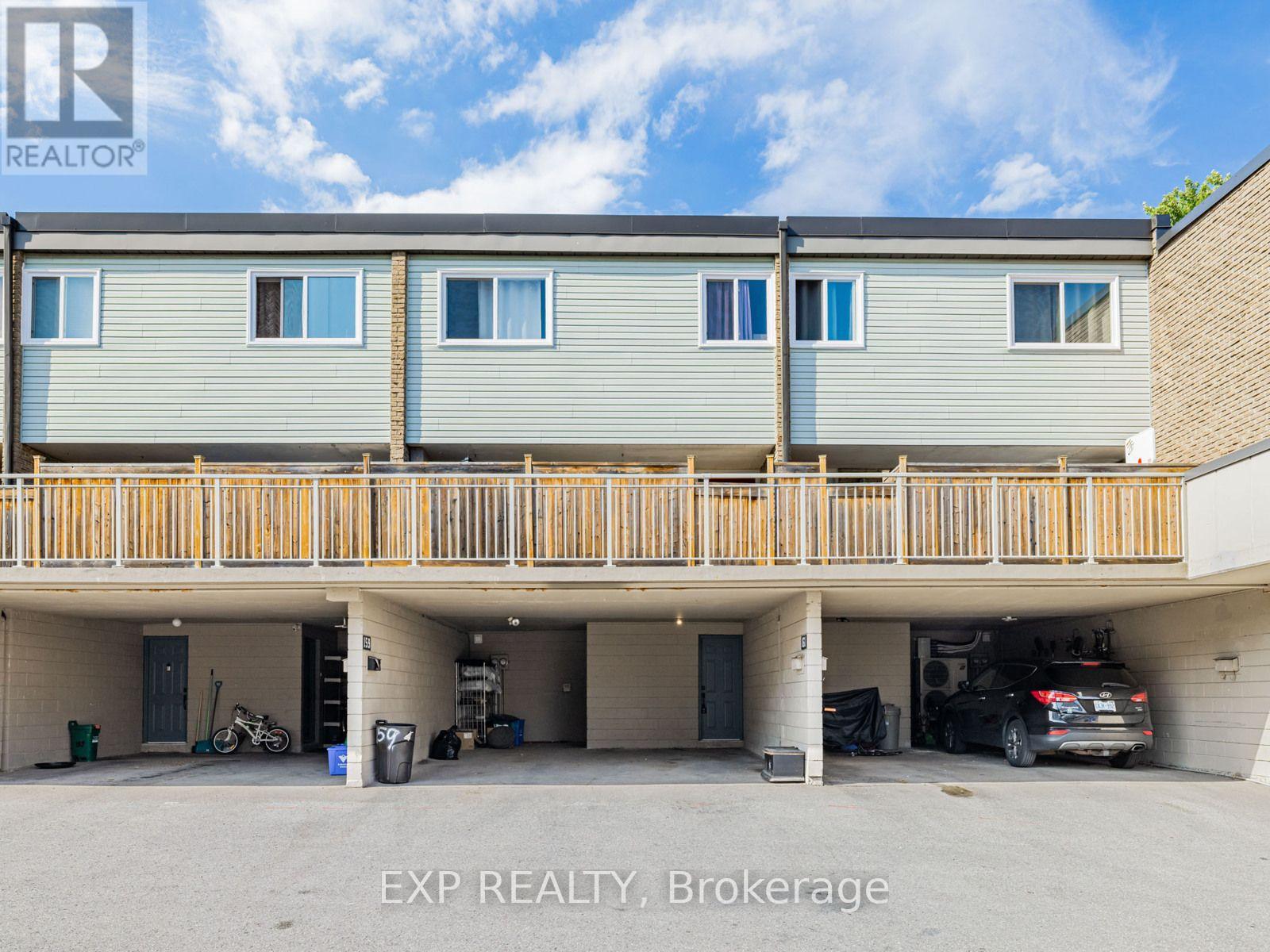 95 - 257 MILESTONE CRESCENT, Aurora, Ontario