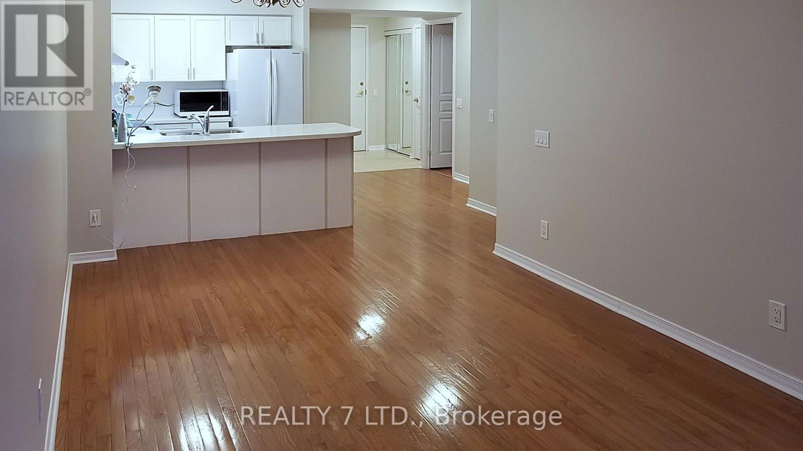 216 - 9 Northern Heights Drive, Richmond Hill, Ontario L4B 4M5 - Photo 12 - N13637410