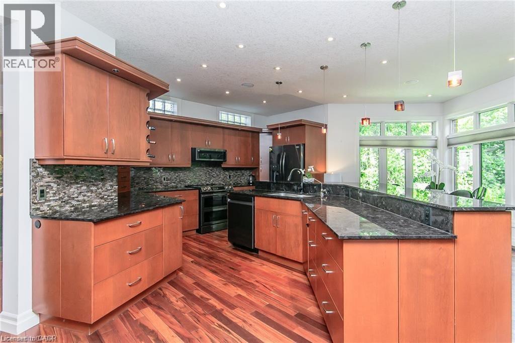 75 Wagon Street, Kitchener, Ontario  N2P 2V2 - Photo 10 - 40847430