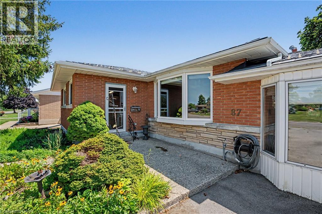87 Mcdonald Avenue, Thorold, Ontario  L2V 3E8 - Photo 2 - 40852942