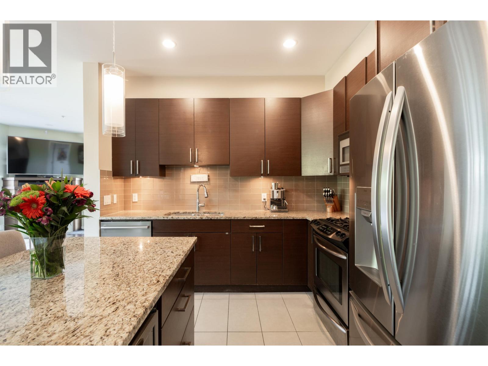 211 288 Hampton Street, New Westminster, British Columbia V3M 5L9 - Photo 10 - R3152389