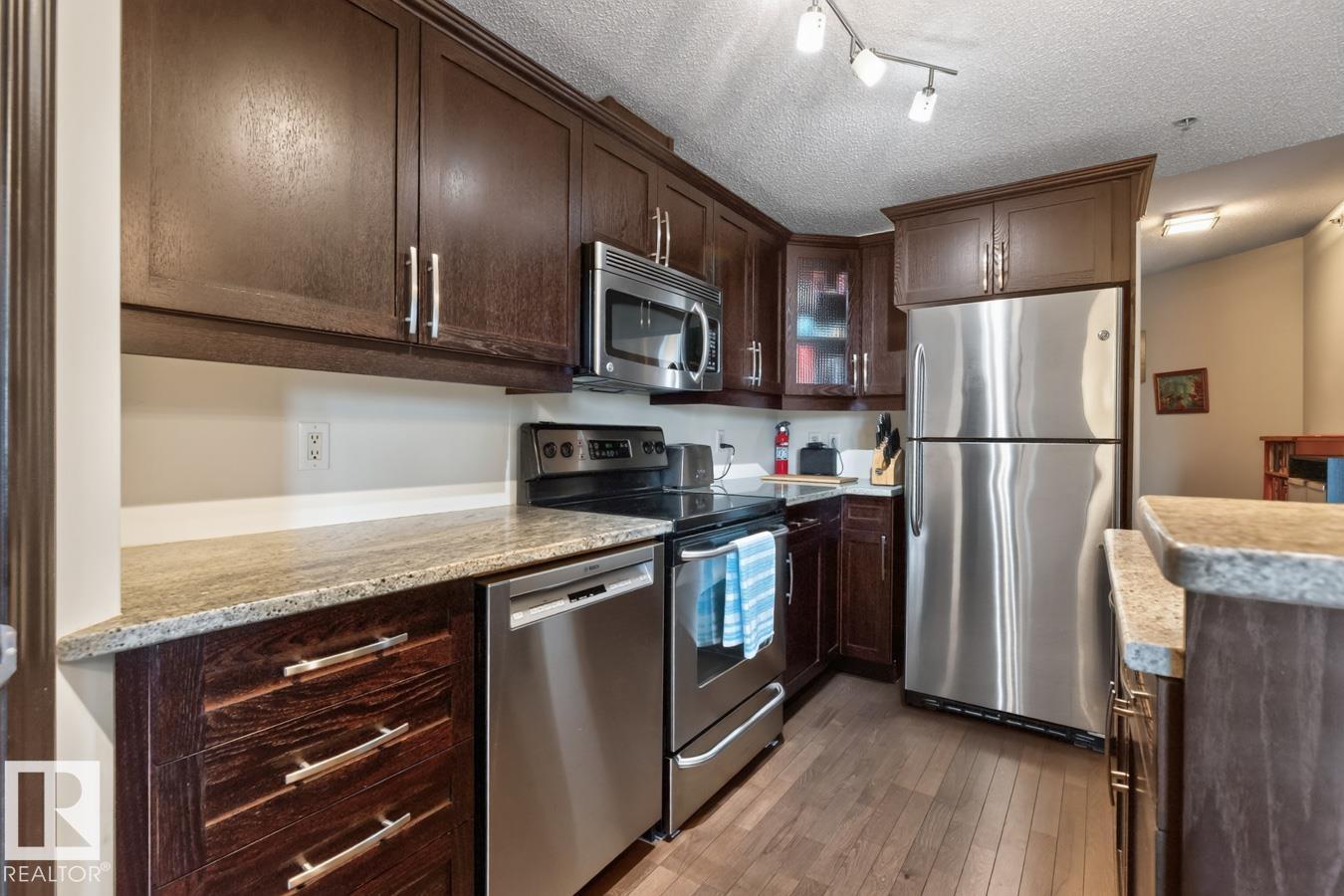 #801 9707 106 St Nw, Edmonton, Alberta  T5K 0B7 - Photo 5 - E4502083