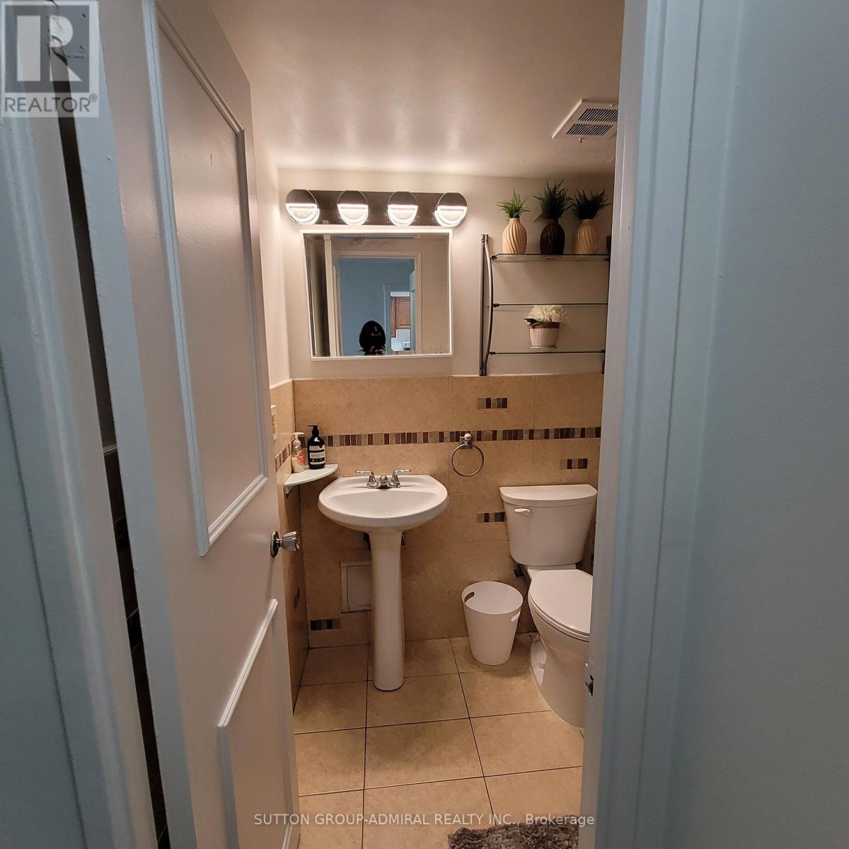 802 - 10 Tobermory Drive, Toronto, Ontario  M3N 2Y5 - Photo 18 - W13637416