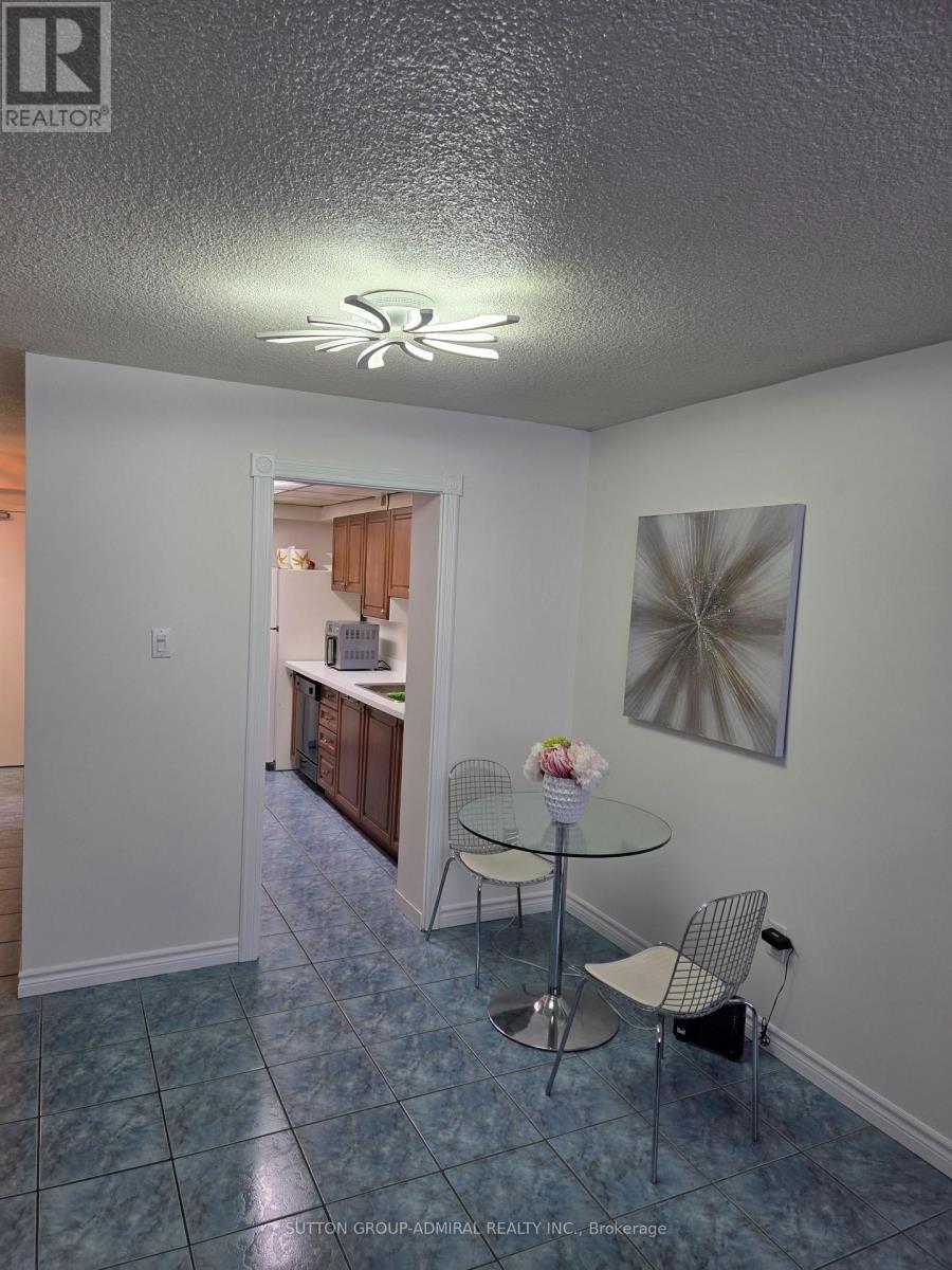 802 - 10 Tobermory Drive, Toronto, Ontario  M3N 2Y5 - Photo 29 - W13637416