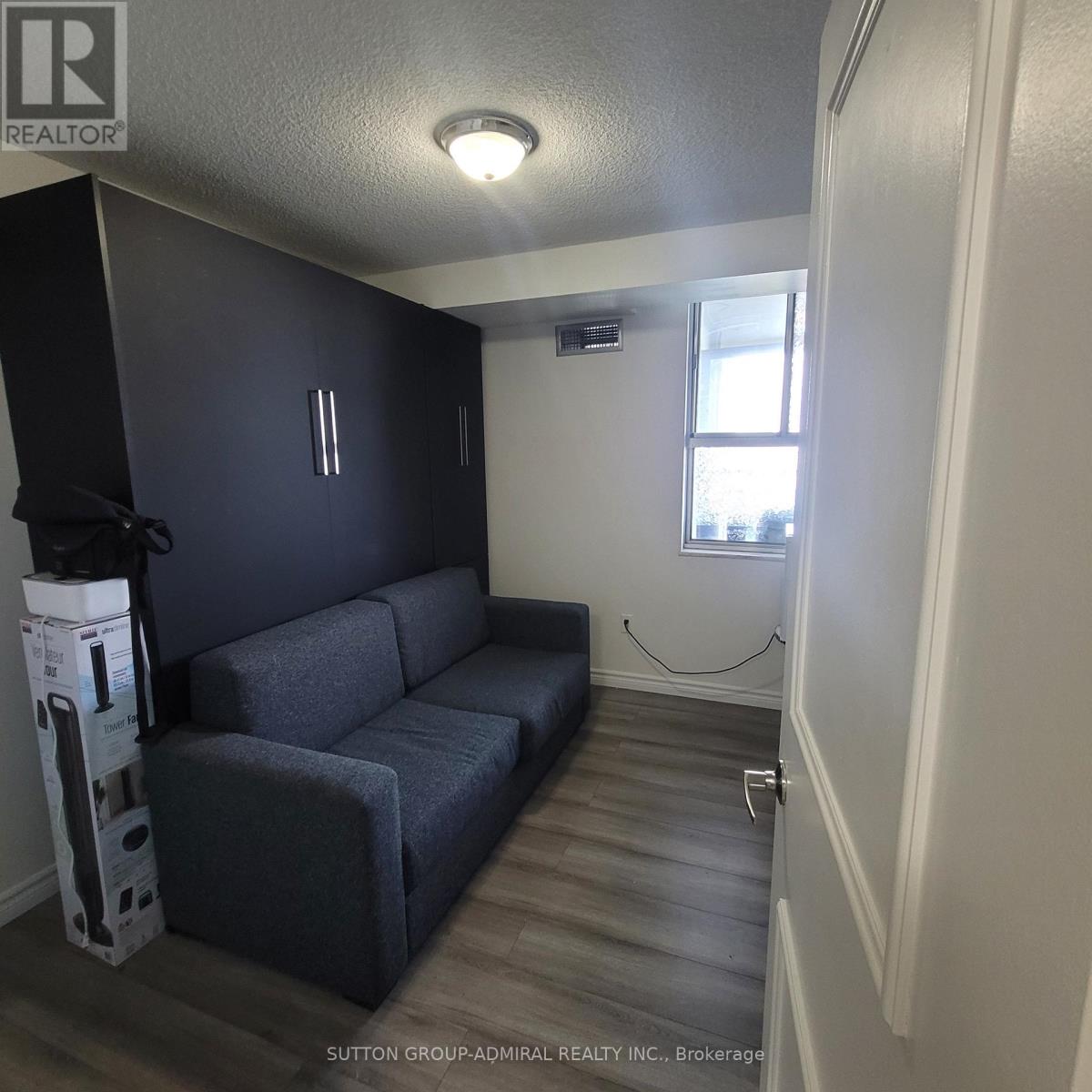 802 - 10 Tobermory Drive, Toronto, Ontario  M3N 2Y5 - Photo 9 - W13637416