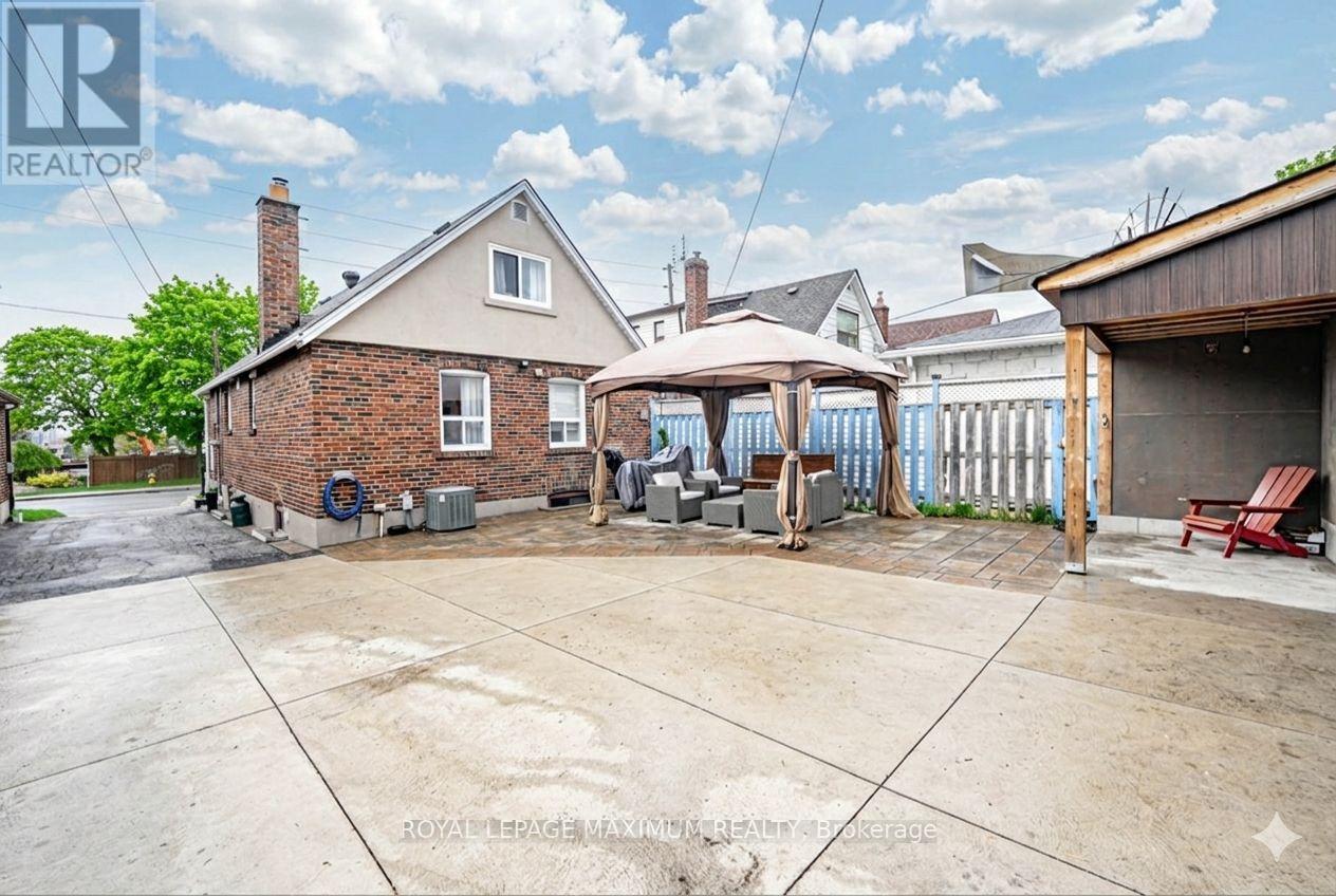 2113 Keele Street, Toronto, Ontario  M6M 3Z3 - Photo 35 - W13637422