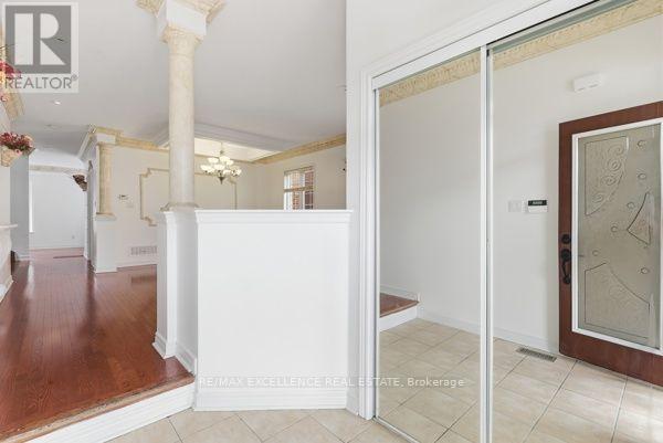 21 Castle Mountain Drive, Brampton, Ontario  L6R 2W9 - Photo 6 - W13637424