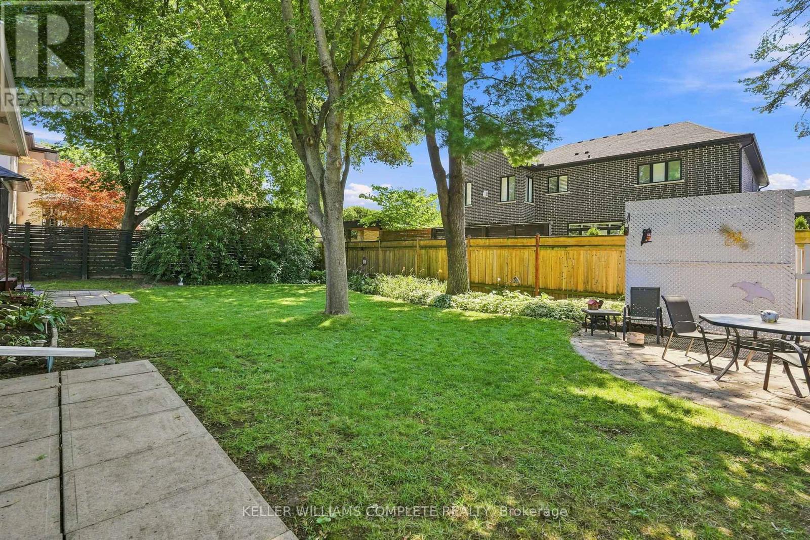 70 Floresta Court, Hamilton, Ontario  L9G 1R8 - Photo 33 - X13637378