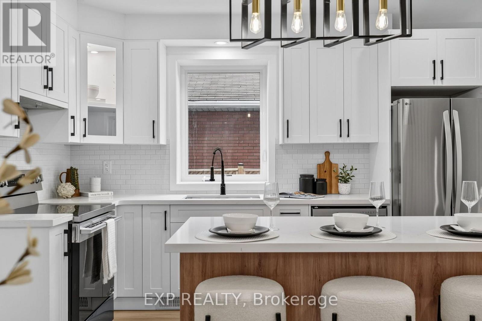 325 Queensdale Avenue E, Hamilton, Ontario  L9A 1L5 - Photo 11 - X13637384