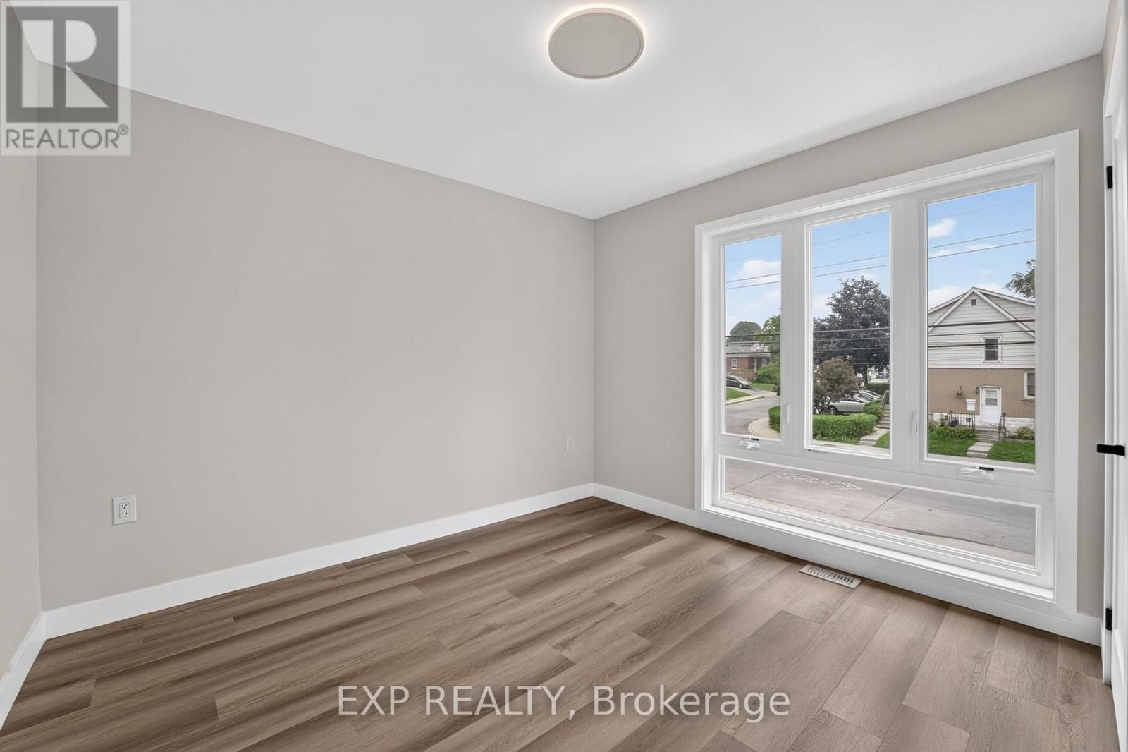 325 Queensdale Avenue E, Hamilton, Ontario  L9A 1L5 - Photo 39 - X13637384