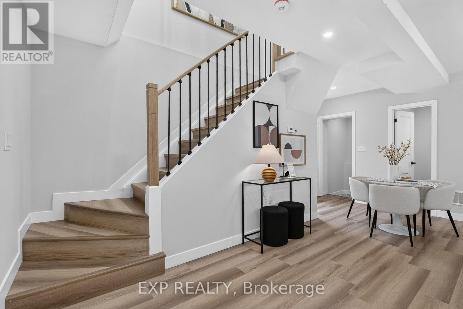 325 Queensdale Avenue E, Hamilton, Ontario  L9A 1L5 - Photo 8 - X13637384
