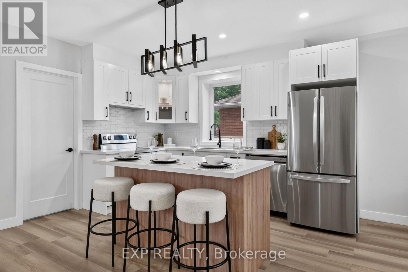 325 Queensdale Avenue E, Hamilton, Ontario  L9A 1L5 - Photo 9 - X13637384