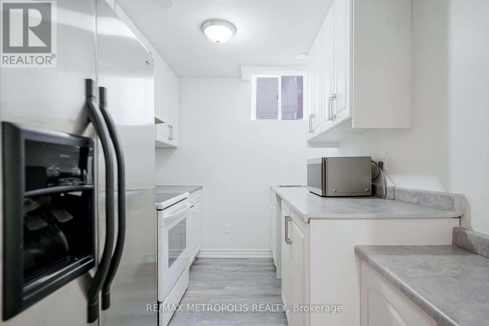 Bsmt - 570 Springview Drive, Pickering, Ontario  L1V 4X2 - Photo 11 - E13613842