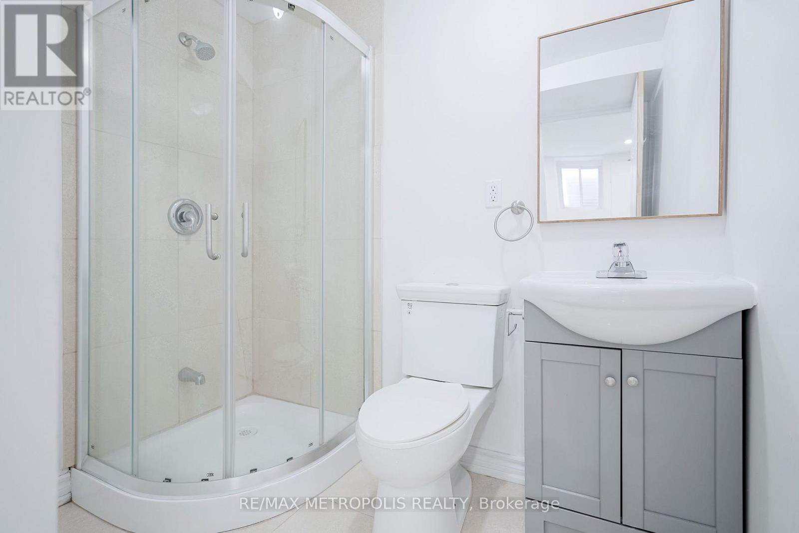 Bsmt - 570 Springview Drive, Pickering, Ontario  L1V 4X2 - Photo 23 - E13613842