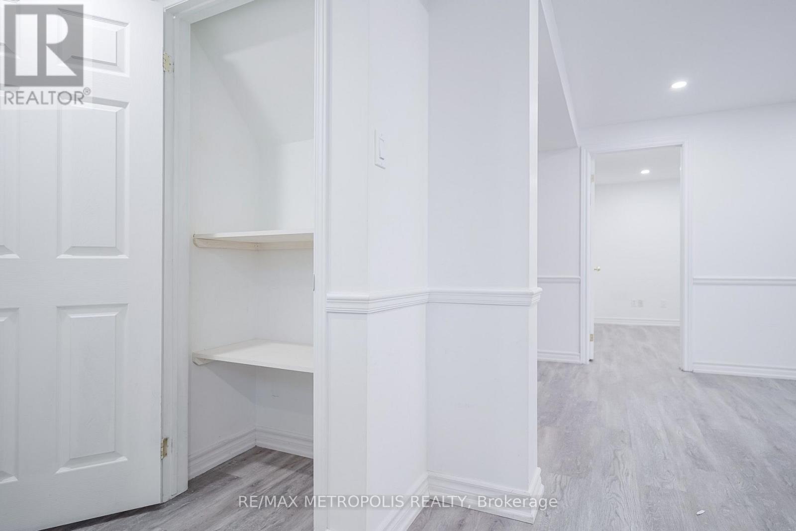 Bsmt - 570 Springview Drive, Pickering, Ontario  L1V 4X2 - Photo 27 - E13613842