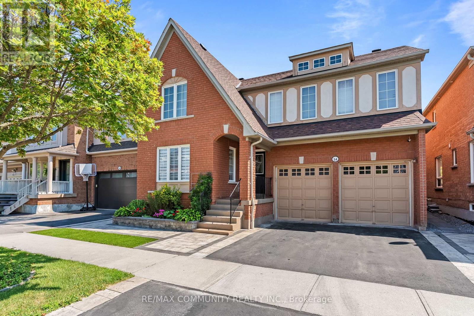 54 MORLAND CRESCENT, Ajax, Ontario
