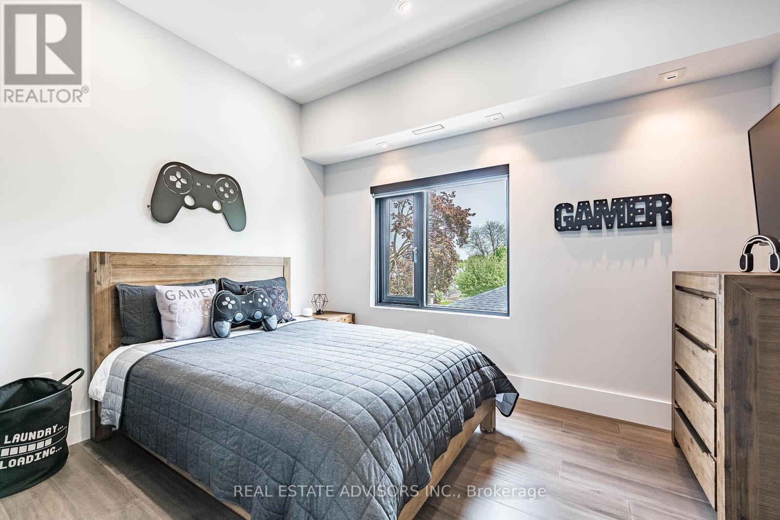 50 Beckwith Road E, Toronto, Ontario  M9C 3Y1 - Photo 24 - W13589074