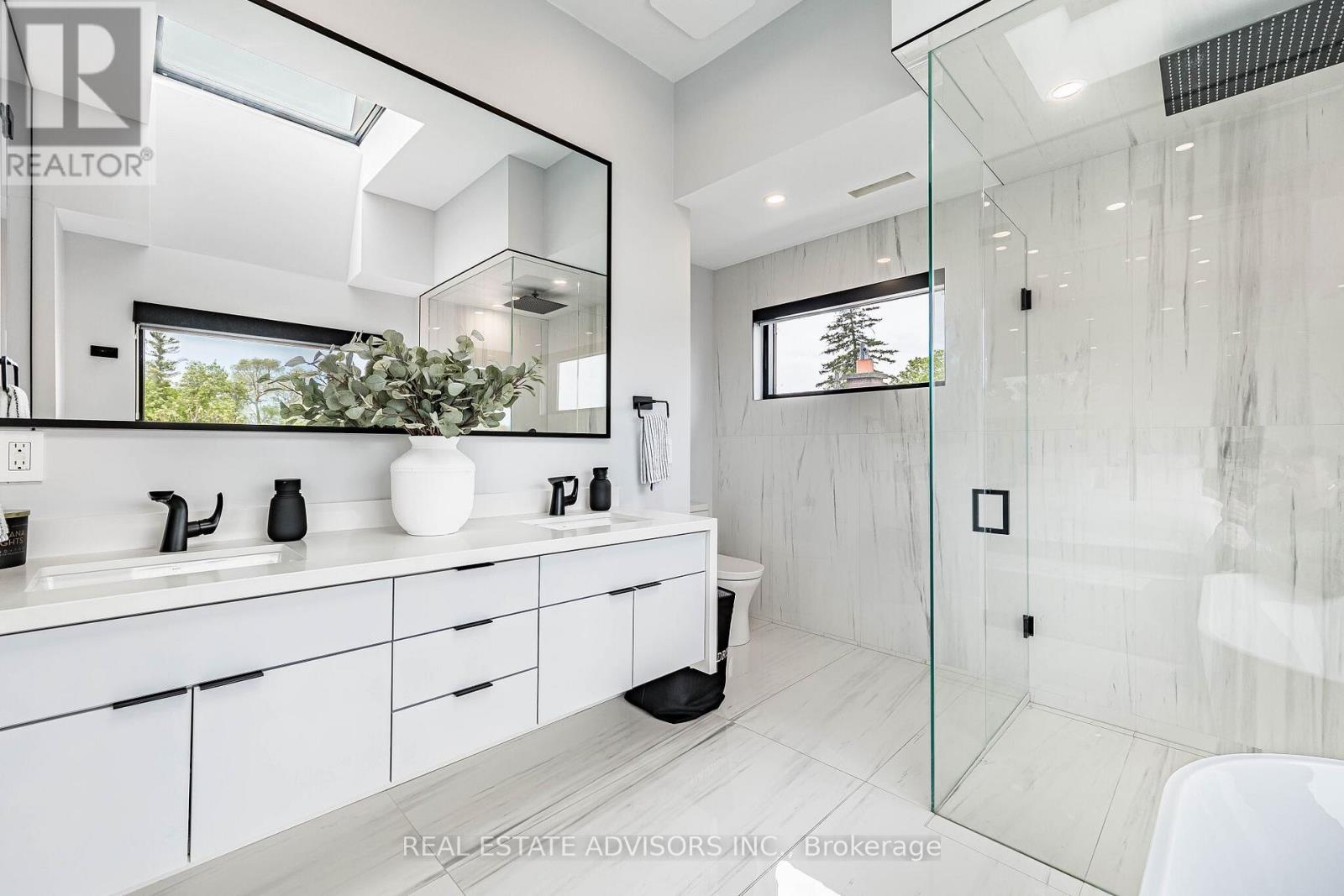 50 Beckwith Road E, Toronto, Ontario  M9C 3Y1 - Photo 17 - W13589074