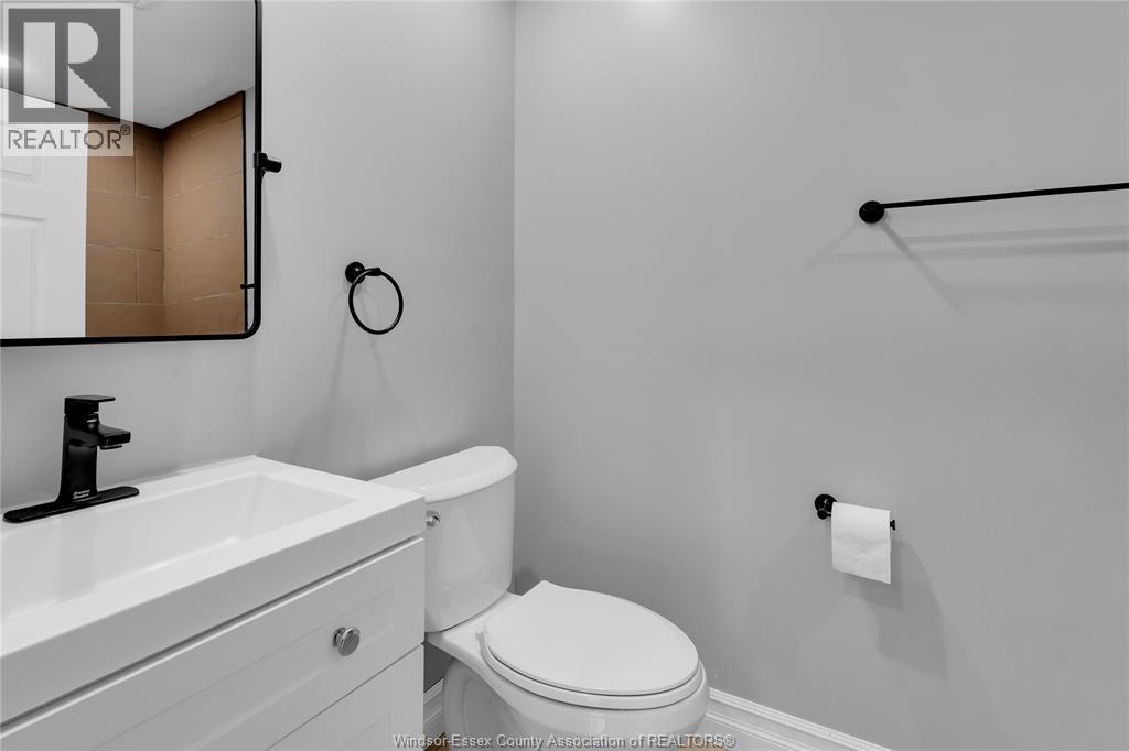 946 Howard Avenue Unit# 1 & 2, Windsor, Ontario  N9A 1S5 - Photo 3 - 26018736