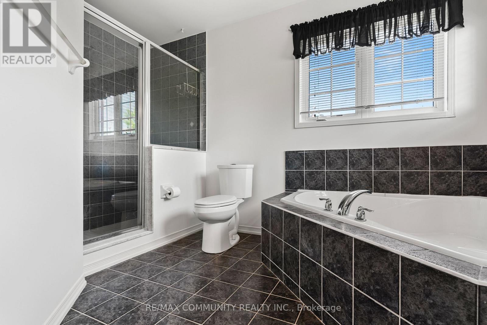 54 Morland Crescent, Ajax, Ontario  L1T 4P5 - Photo 27 - E13488820