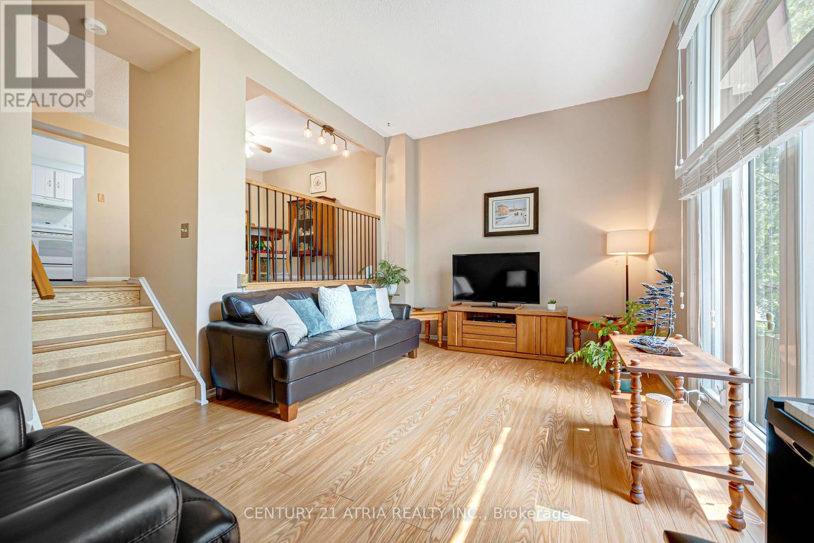 18 Thatchers Mill Way, Markham, Ontario  L3P 3T3 - Photo 11 - N13628604