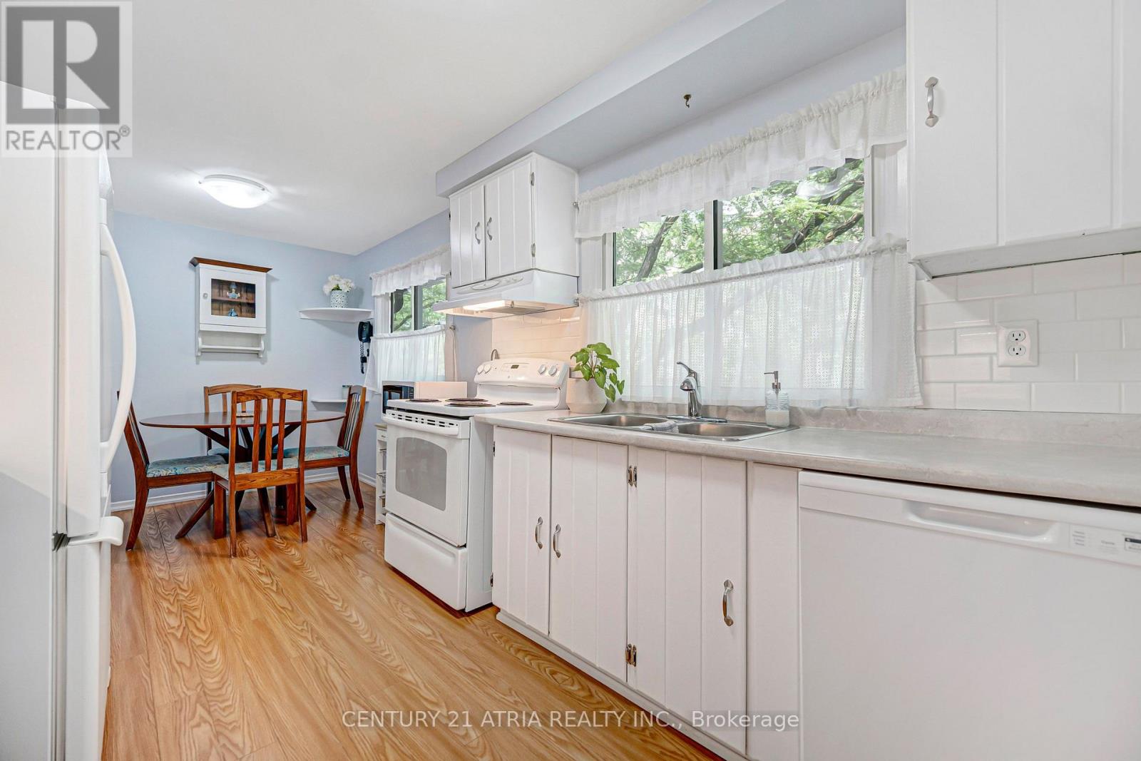 18 Thatchers Mill Way, Markham, Ontario  L3P 3T3 - Photo 15 - N13628604