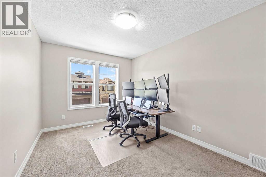 27 Mahogany Crescent SE, Calgary, Alberta  T3M 2K6 - Photo 31 - A2334287